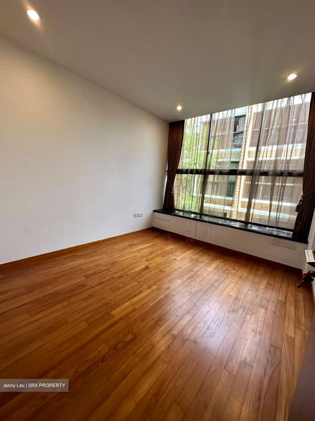 Holland Link (D10), Terrace #583606131